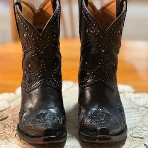 Lucchese Boots - Women’s size 8 - special edition - black